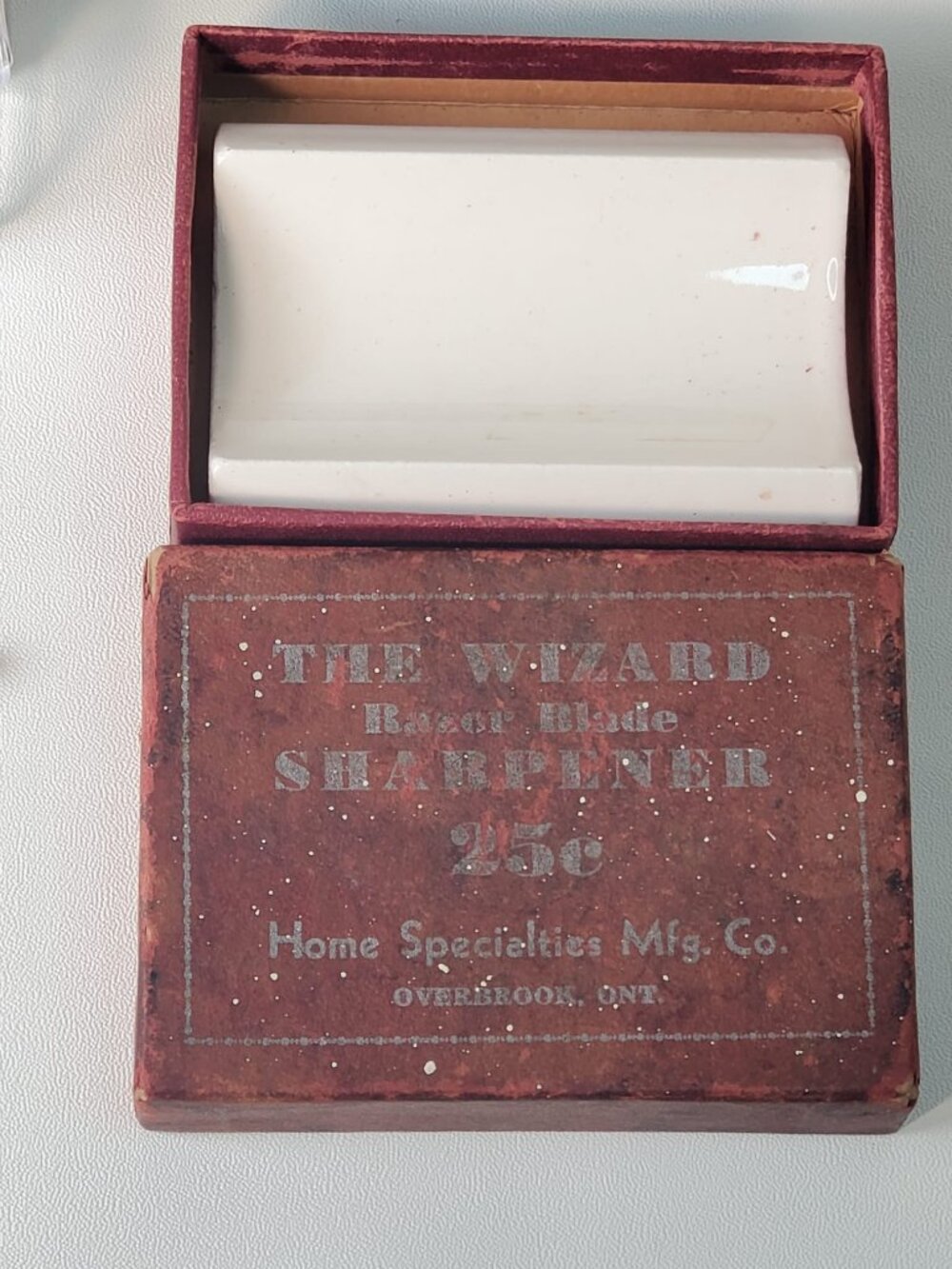 Vintage "The Wizard" Hone in Original Box - Home Specialties Mfg. Co.